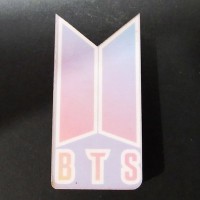 Деревянный значок BTS. Лого
