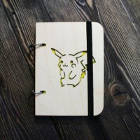 Скетчбук Pikachu. С деревянной обложкой
