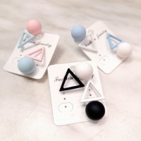 Серьги Треугольник и шар, в ассортименте (1 пара)