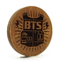 Деревянный значок BTS #1 (несколько видов на выбор)